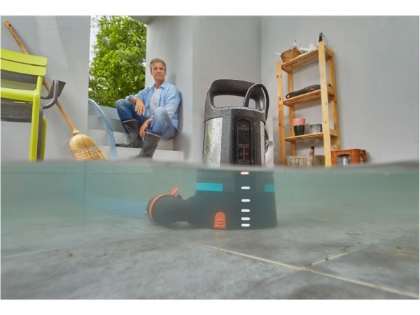 Gardena Aquasensor dykpumpe