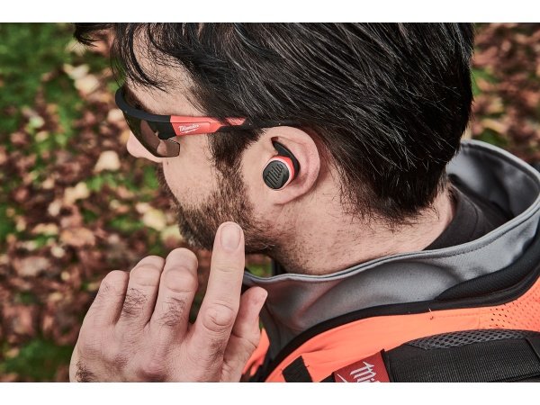 Milwaukee høretelefoner