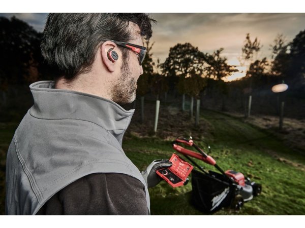 Milwaukee høretelefoner