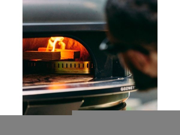 Gozney Dome Gen 2.0 fronthylde. Billedet viser produktet fra siden. 