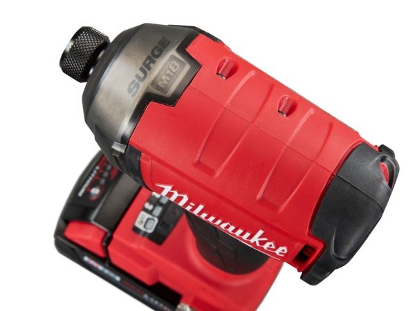 Milwaukee slagskruemaskine