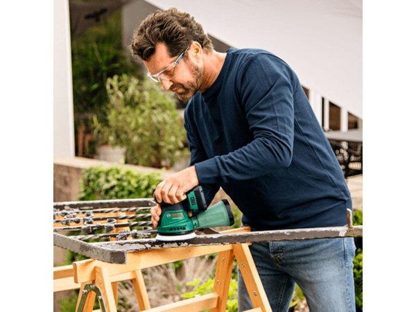 Bosch UniversalOrbit 18V-20 batteridrevet excentersliber 10-4.dk Bosch UniversalOrbit 18V-20 batteridrevet excentersliber 10-4.dk