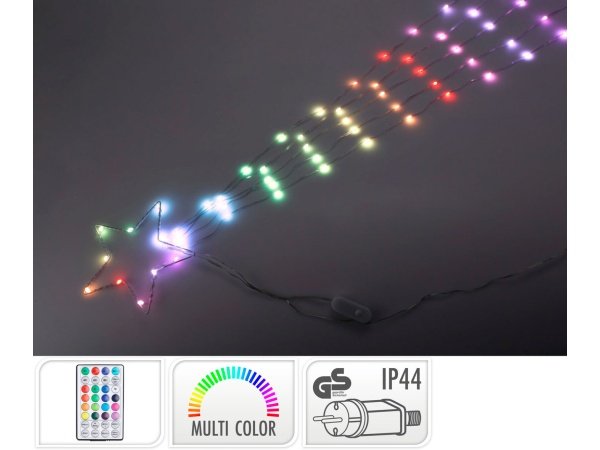 Haarhr & Co LED juletræ 85 farvede LED-lys. Billedet er et miljøbillede af produktet.