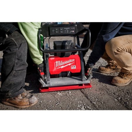 Milwaukee pladevibrator