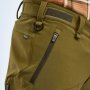Pinewood Furudal Hunters Hybrid Stretch bukser. Miljøbilledet viser produktets talje. 