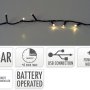 Haarhr & Co Solar LED lyskæde 10 meter, 240 lys. Billedet viser lyskæden og produktfordele.