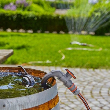 Gardena elektrisk regnvandstøndepumpe 4000/1 Gardena regnvandstøndepumpe 4000/1 der pumper vand til havevanding