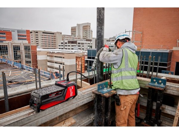 Milwaukee MXF CVHF-802 betonvibrator