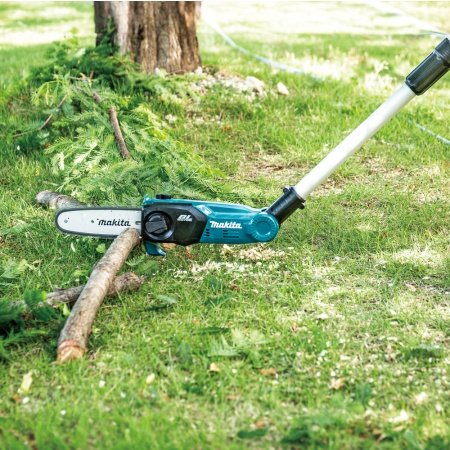 Makita stangsav DUA200Z Makita stangsav DUA200Z 18V SOLO, 200 mm. Billedet viser hele produktet med hvid baggrund.
