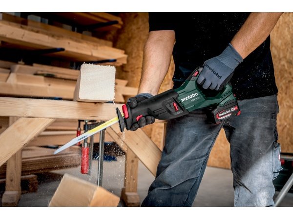 Metabo akkubajonetsav