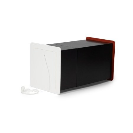 Viksa friskluftsventil type 1 rød med slagfast polystyren (4,5 mm). Billedet viser produktet forfra.