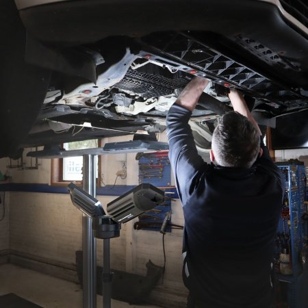 Scangrip TOWER 8 CONNECT arbejdslampe. Billedet viser produktet foldet ud med hvid baggrund.  