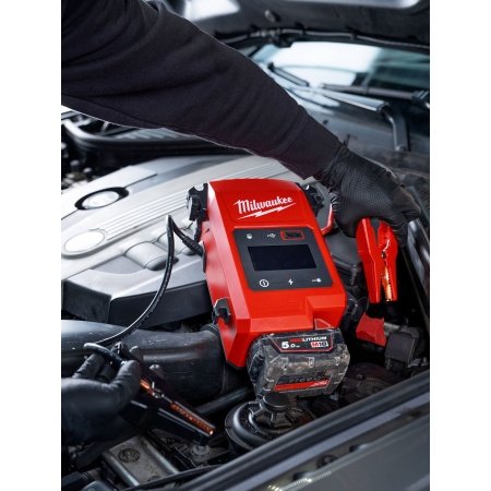 Milwaukee Jump Starter Milwaukee® M18™ Jump Starter 18 V. Billedet viser produktets funktioner.