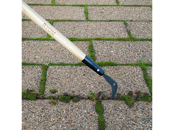 Ryom fliserenser m/træskaft Ryom fliserenser m/træskaft 155 cm i længden. Billedet viser produktet med hvid baggrund.