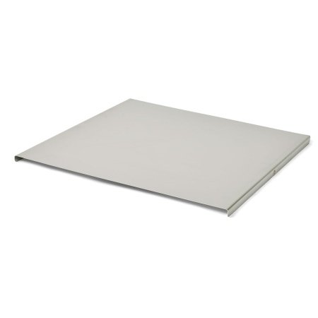 Morsø stålplade (pastry board) t/Garden & Terra. Billedet viser produktet fra en skrå vinkel.