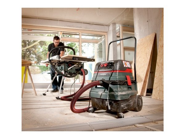 Metabo industristøvsuger ASR 50&nbsp;M&nbsp;SC er en kompakt og let transportabel støvsuger