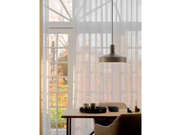 Nordlux Elvas Pendel lysebrun marmor. Billedet viser produktet med hvid baggrund.