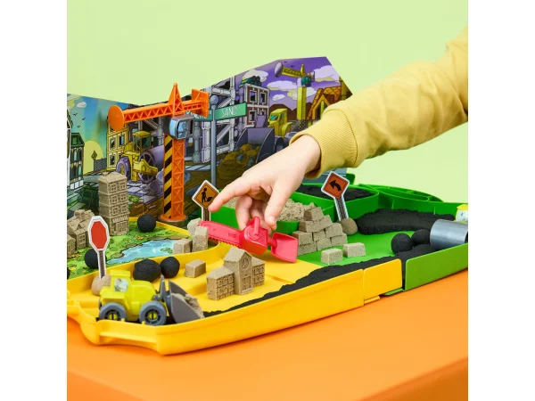Kinetic Sand byggeplads. Produktindpakning vises