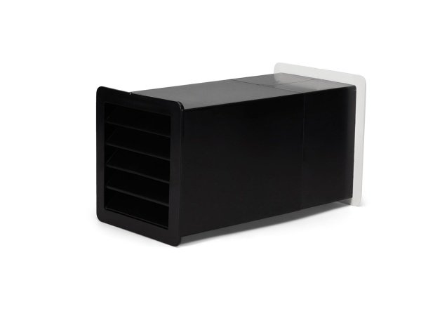 Viksa friskluftsventil type 1 sort/hvid med robust konstruktion i slagfast polystyren. Billedet viser produktet forfra.