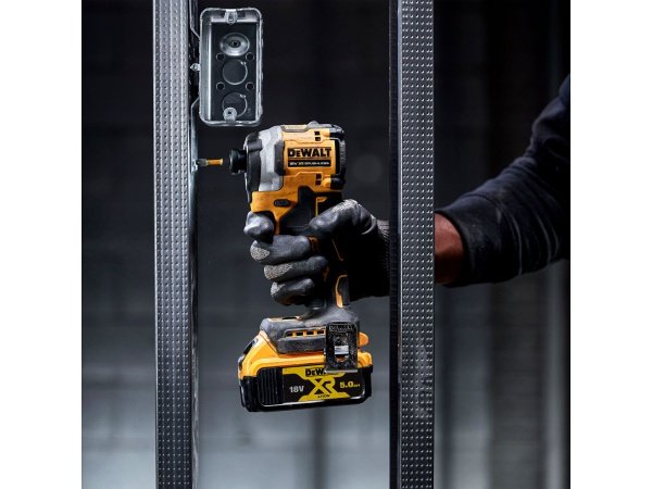 Dewalt slagskruetrækker