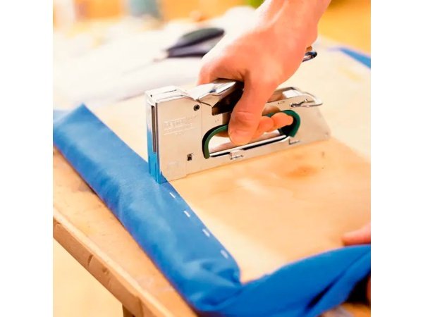 Rapid PRO R14 hæftepistol Rapid PRO R14 hæftepistol t/140/6-8 mm. Billedet viser produktet med hvid baggrund.