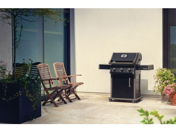 Napoleon Rogue 425 gasgrill