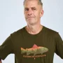 Pinewood Fish T-shirt. Nærbillede af produkt på model
