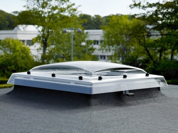 Velux ovenlyskuppel klar