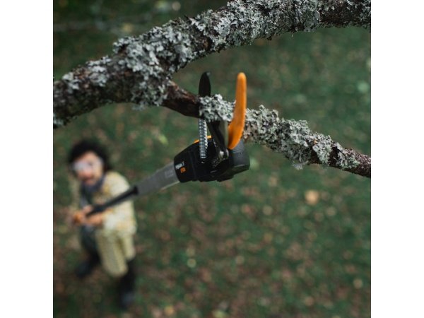 Fiskars universalsaks UPX86