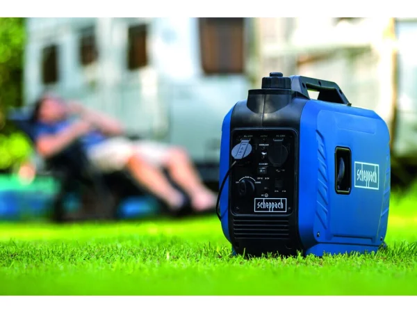 Scheppach inverter generator SG2500 I er en kompakt og kraftfuld strømgenerator Inverter generator som kan forsyne følsomme apparater som frysere og køleskabe med nødstrøm