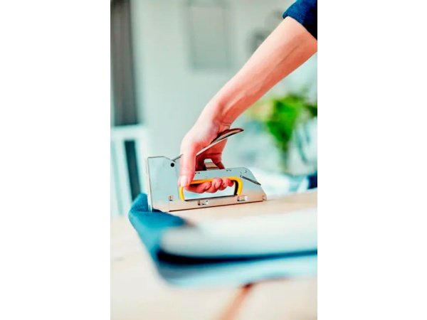 Rapid PRO R23 hæftepistol Rapid PRO R23 hæftepistol t/4-8 mm. Billedet viser produktet med hvid baggrund.