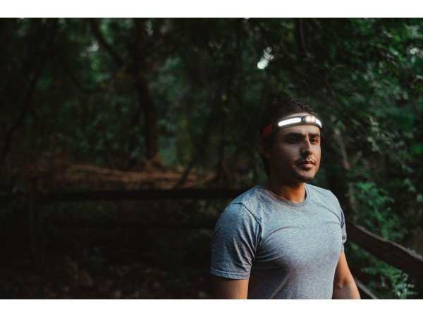 Nebo Curv pandelampe Nebo Curv pandelampe Hybrid 600 lumen. Billedet viser produktet med hvid baggrund.