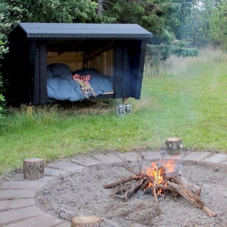 Plus shelter