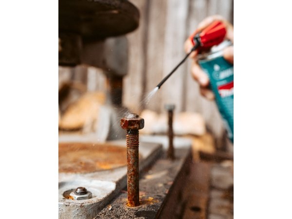 Makita multiolie spray, produkt set forfra