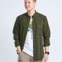 Pinewood Abisko skjorte 5122. Billedet viser produktet på model forfra.