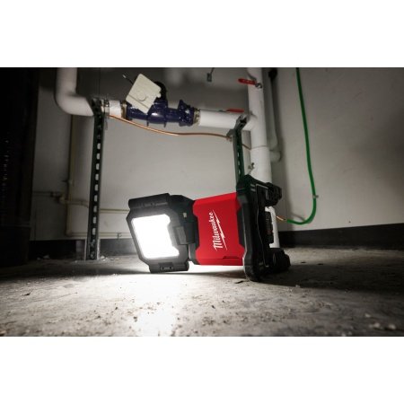 Milwaukee arbejdslampe M18 MDTL-0