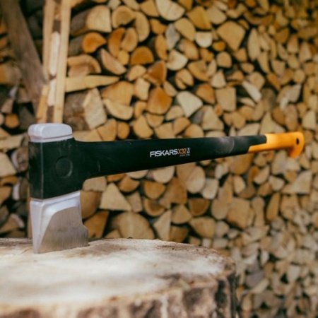 Fiskars X-series X32 kløveøkse