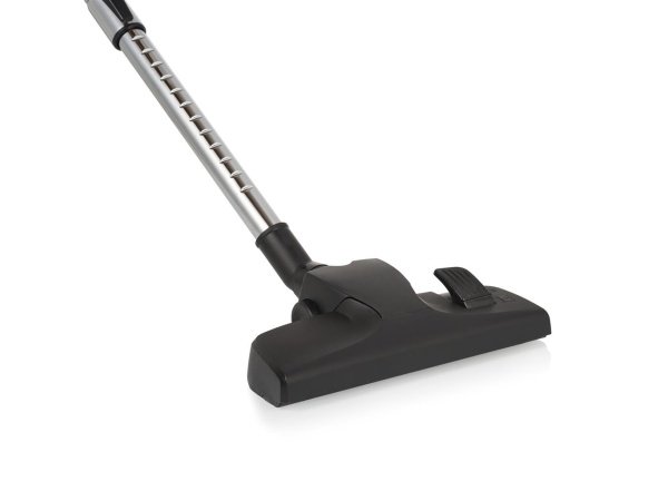 Tristar SZ-4135 Cyklon støvsuger med 700W motor og cyklonisk teknologi.  Produkt ses forfra.