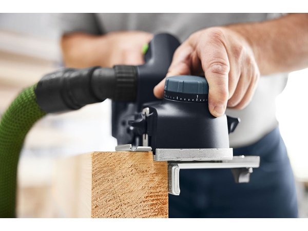 Festool parallelanslag Festool parallelanslag Pa-hlc82/ehl65 til høvl. Billedet viser produktet med hvid baggrund.