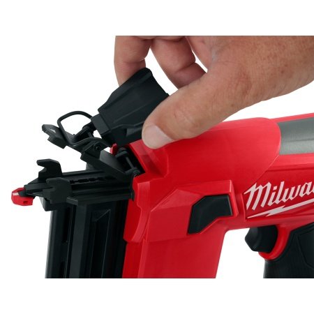 MILWAUKEE M12 FCN18GS-0X Stiftepistol MILWAUKEE M12 FCN18GS-0X Stiftepistol. Sømlængde 16 - 38 mm. Billedet viser produktet med hvid baggrund.
