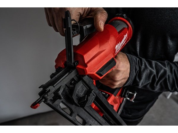 Milwaukee dykkerpistol