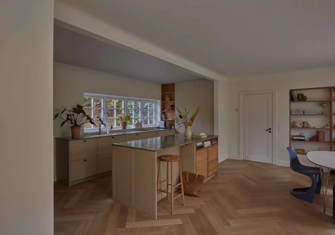 Øg boligens værdi med Velux vinduer til fladt tag 10-4.dk