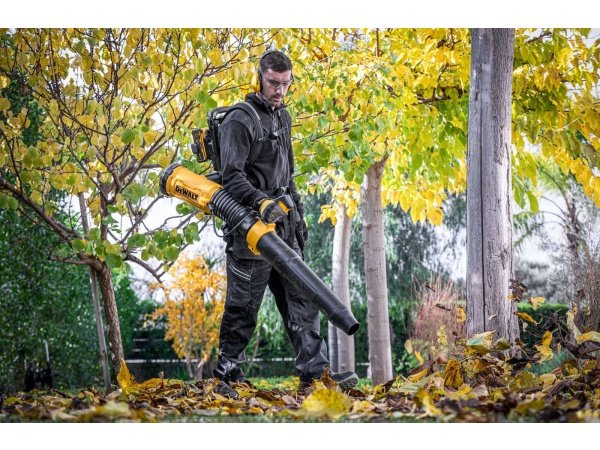 Dewalt løvblæser. Produkt vises