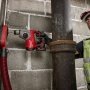 Milwaukee borehammer M12 FHAC16-0. Miljøbilledet viser produktets effektivitet.