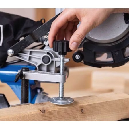 Scheppach kap-/geringssav HM216 Scheppach kap-/geringssav HM216 Inkl. 2 stk. savklinger m/24T og 48T. Billedet viser produktet med hvid baggrund.