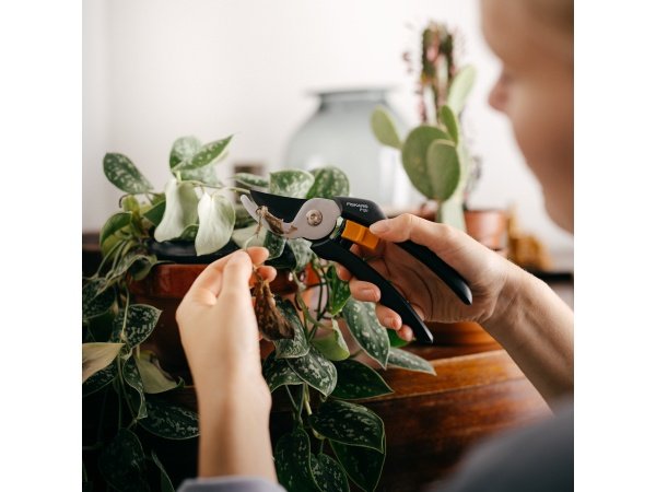 Fiskars Solid beskærersaks