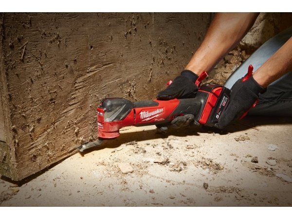 Milwaukee multiværktøj