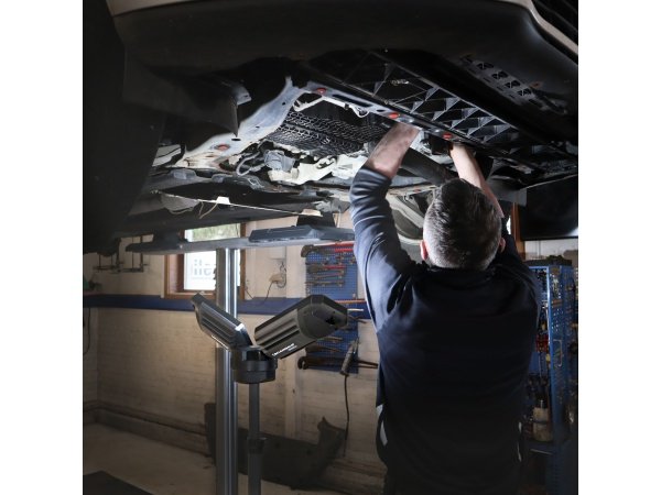 Scangrip LED arbejdslampe Scangrip TOWER 8 CONNECT arbejdslampe. Billedet viser produktet foldet ud med hvid baggrund.