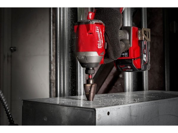 Milwaukee trinbor Shockwave