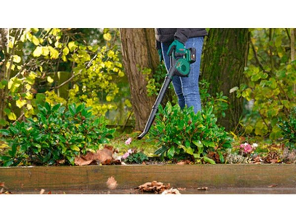 Bosch Universal løvblæser